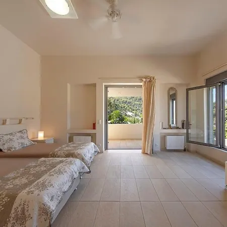 Sealicious Crystal Retreat - The Ultimate Getaway Villa Pefkali