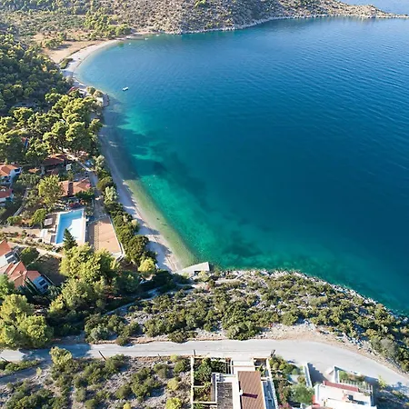 Sealicious Crystal Retreat - The Ultimate Getaway *